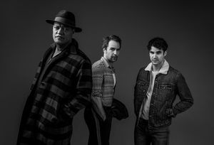 Laurence Fishburne, Sam Rockwell, Darren Criss Photo